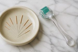Read more about the article Facial Acupuncture vs Microneedling for Wrinkles